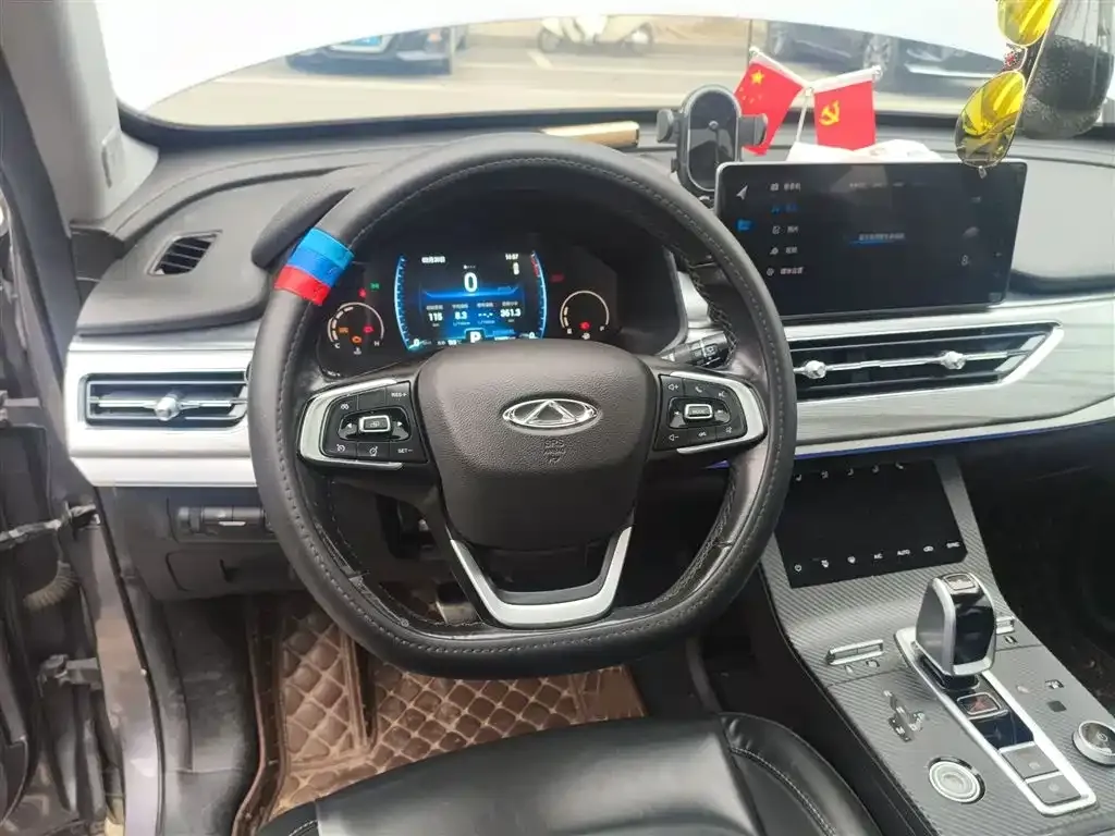 Chery Tiggo 8 — фото 10