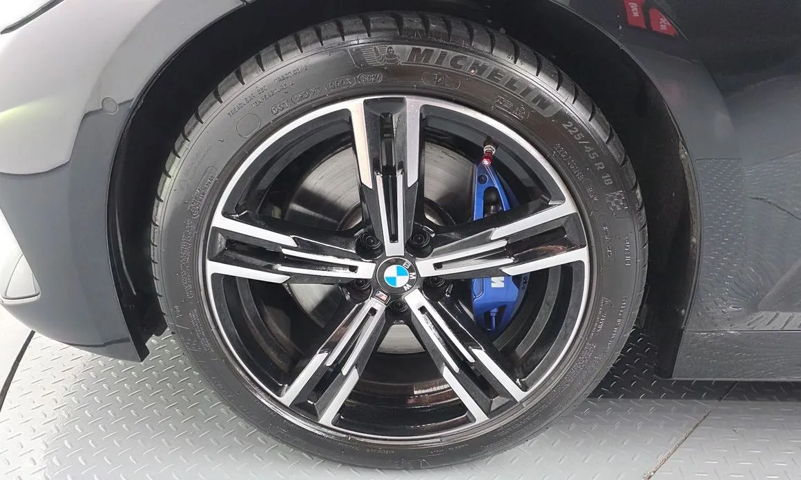 BMW 3-Series 2025 из KR, фото 5
