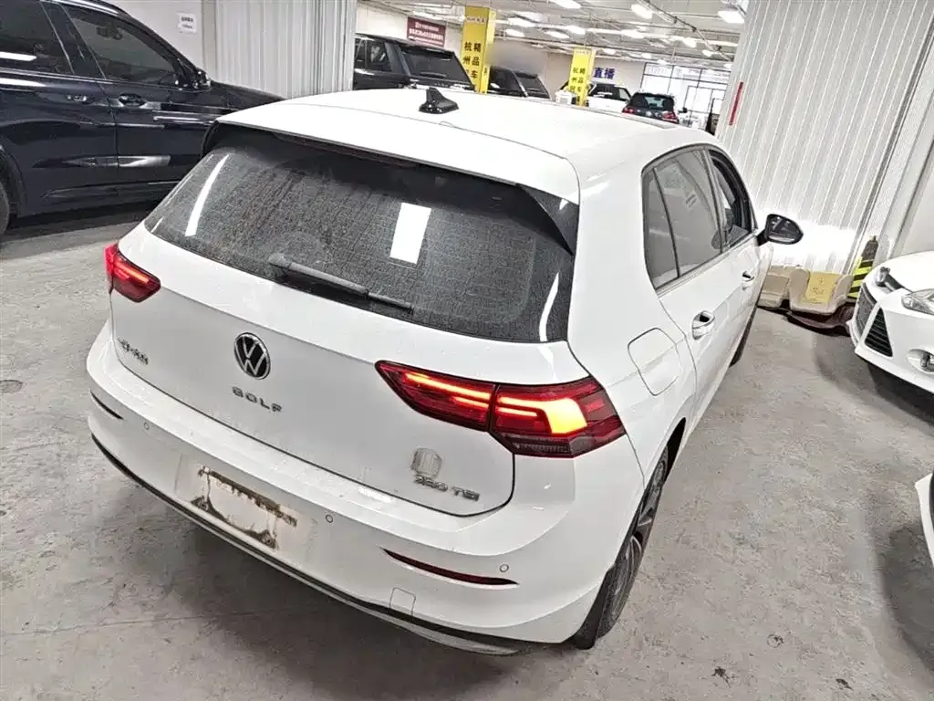 Volkswagen Golf 2022 из CN, фото 7
