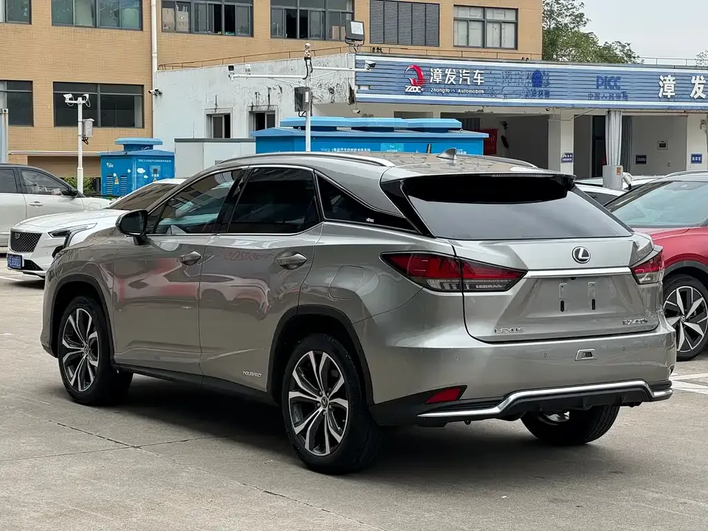 Lexus RX — фото 9