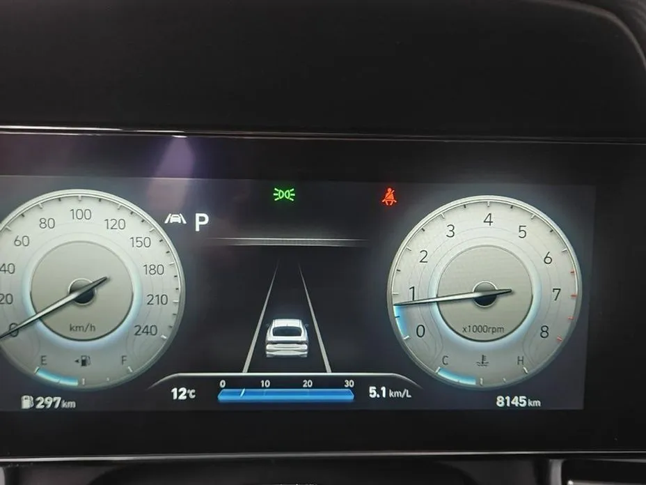 Hyundai AVANTE — фото 2