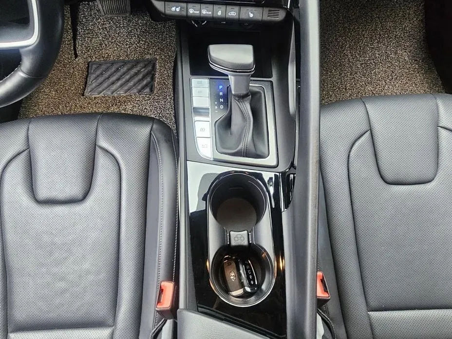 Hyundai AVANTE — фото 6
