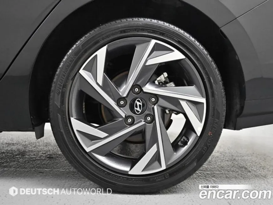 Hyundai AVANTE — фото 6