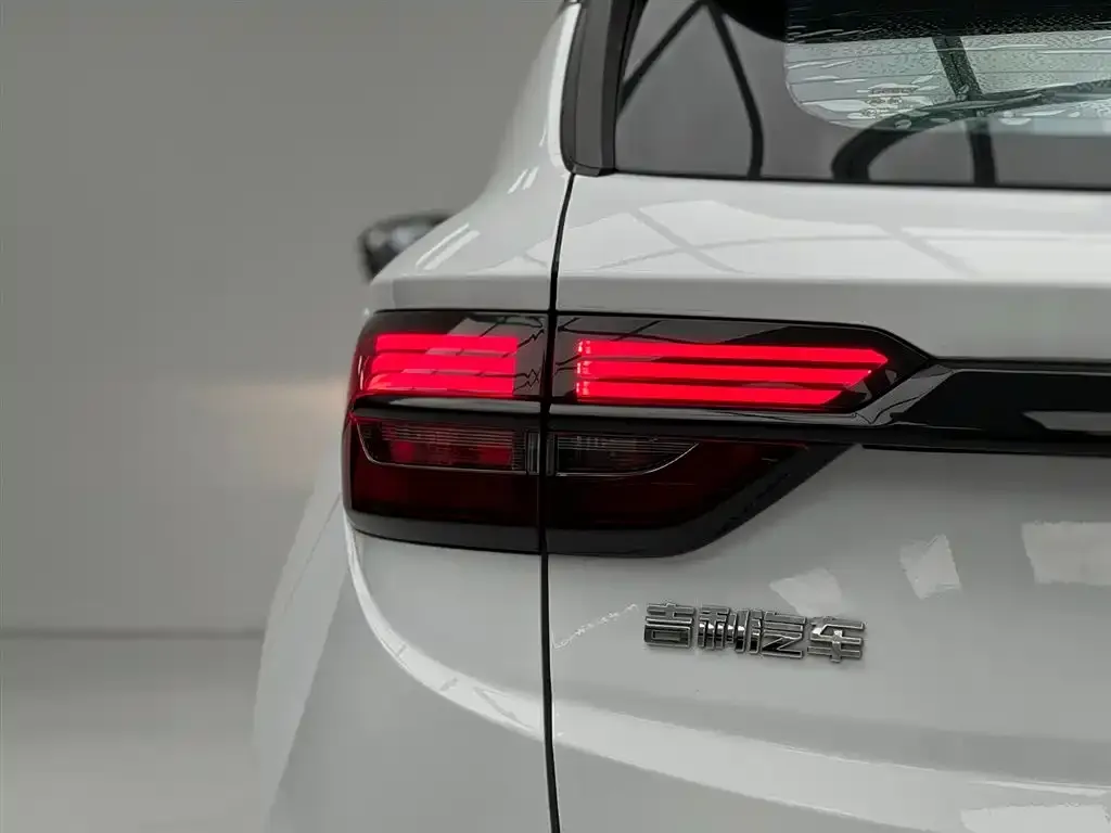 Geely Binyue 2021 из CN, фото 2