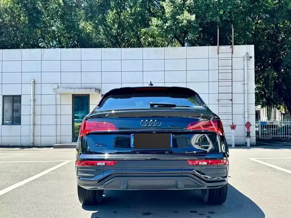 Audi Q5L Sportback — фото 8