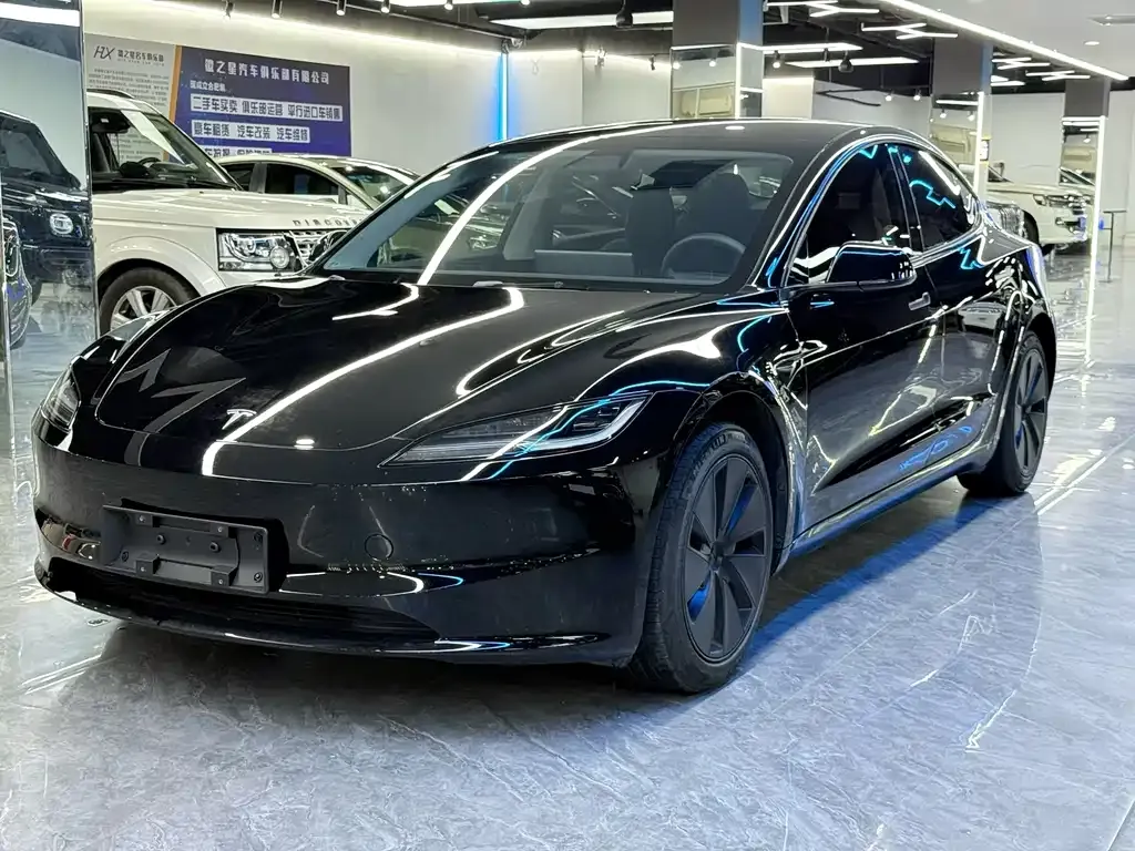 Tesla Model 3 — фото 6