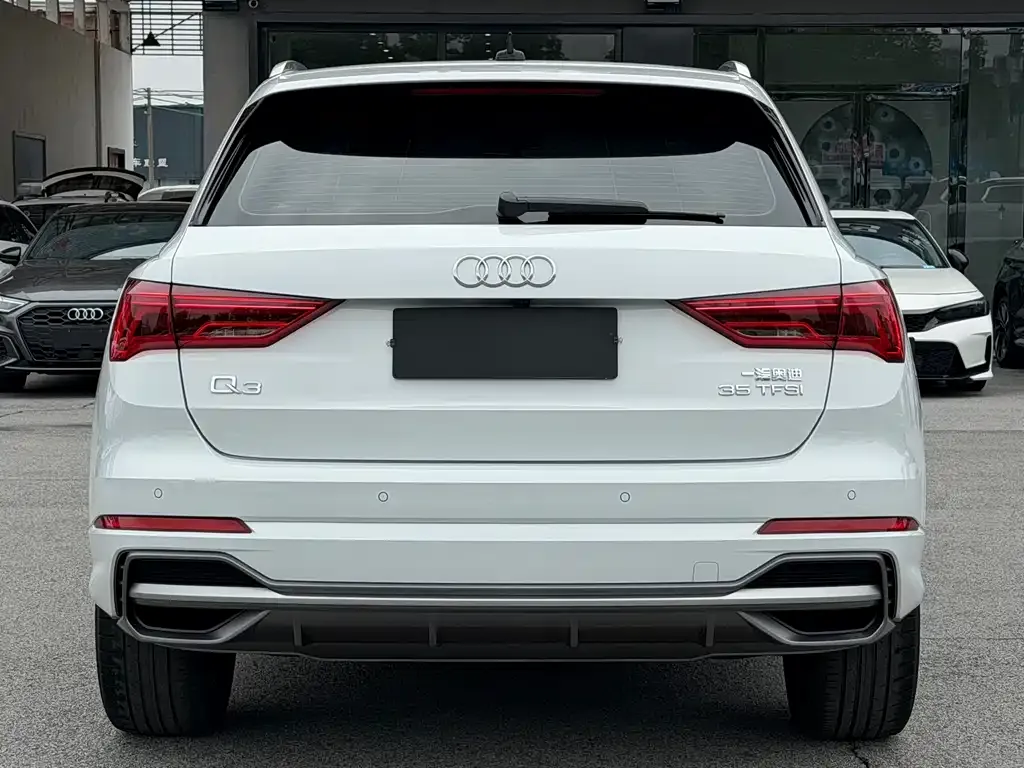 Audi Q3 — фото 5