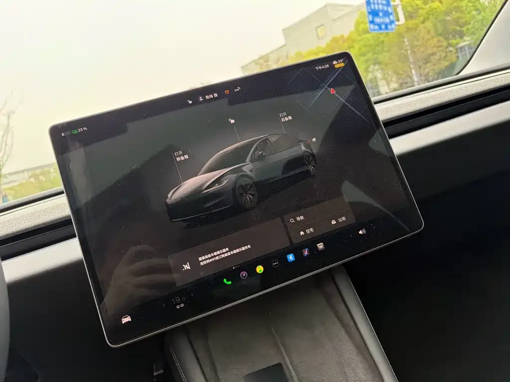Tesla Model 3 — фото 3