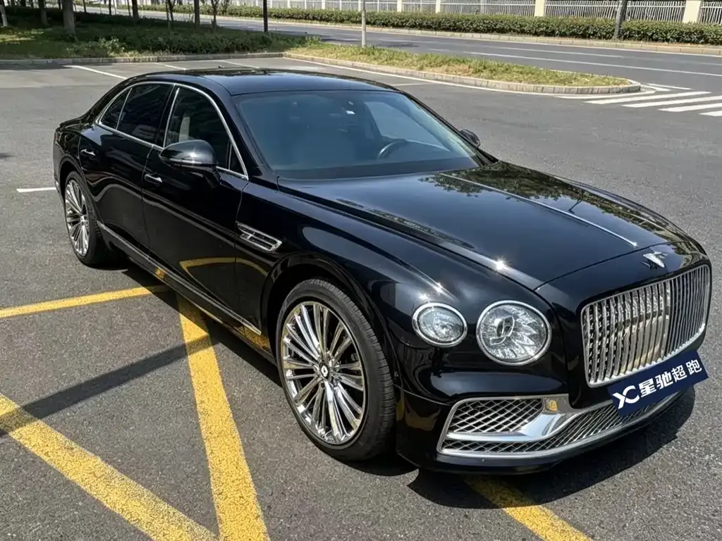 Bentley Flying Spur — фото 4