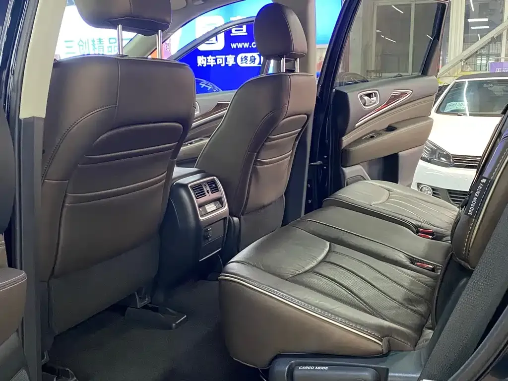 Infiniti QX60 (Import) 2021 из CN, фото 6
