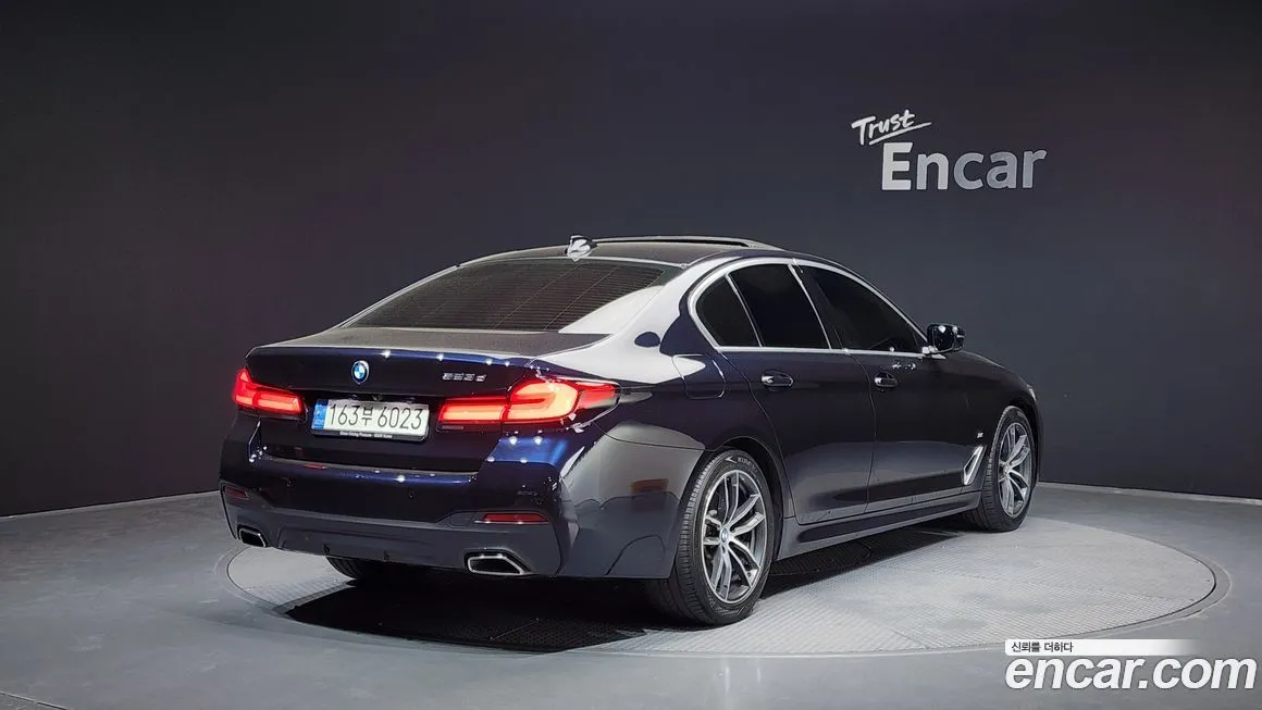 BMW 5-Series 2021 из KR, фото 3