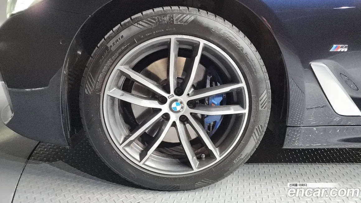 BMW 5-Series 2021 из KR, фото 2