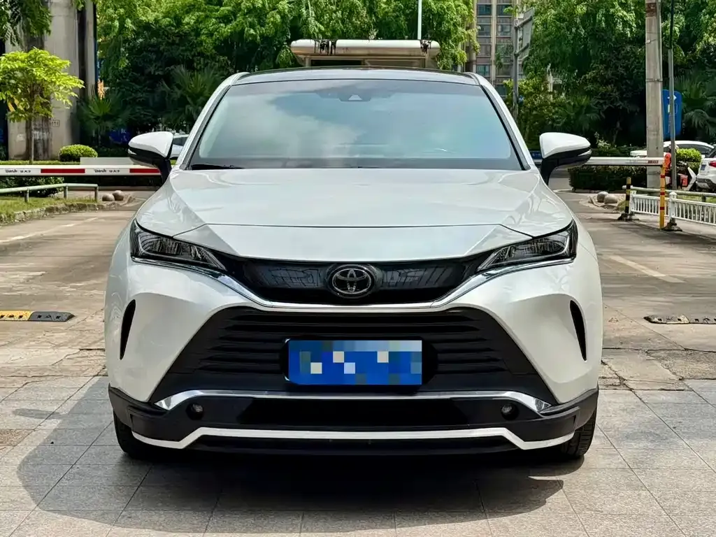 Toyota Harrier 2023 из CN, фото 3