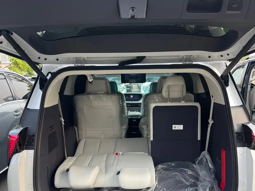 Buick GL8 Hybrid — фото 7