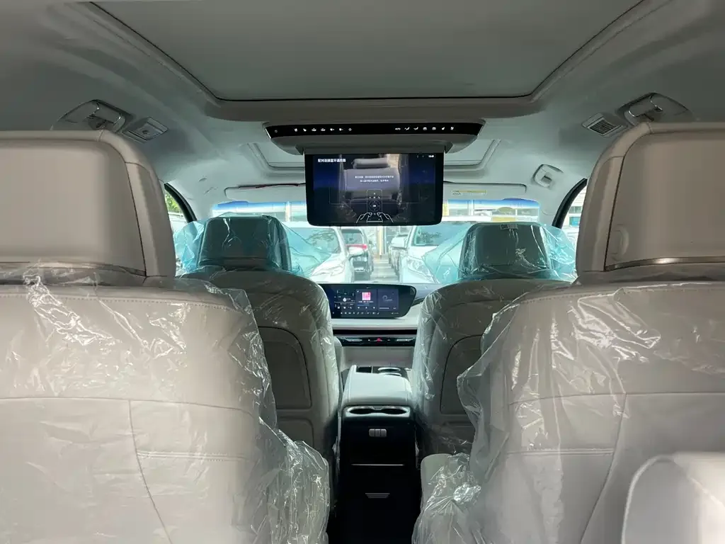 Buick GL8 Hybrid — фото 4