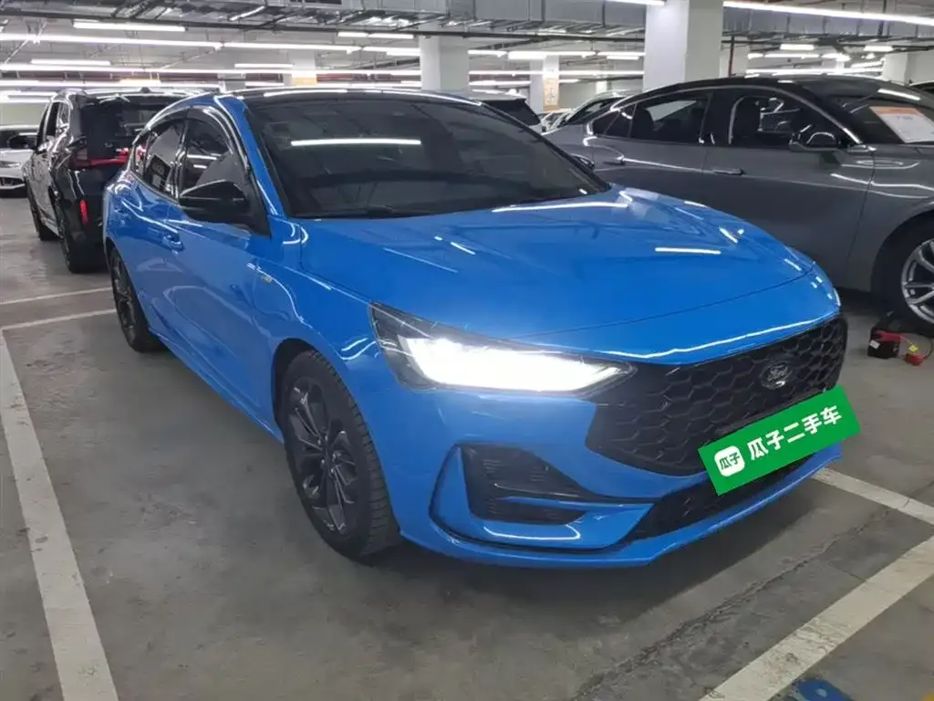 Ford Focus 2023 из CN, фото 4