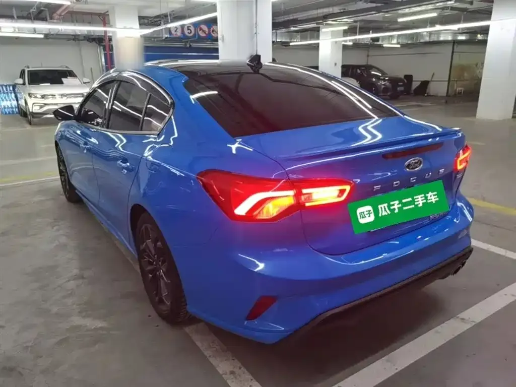 Ford Focus 2023 из CN, фото 7