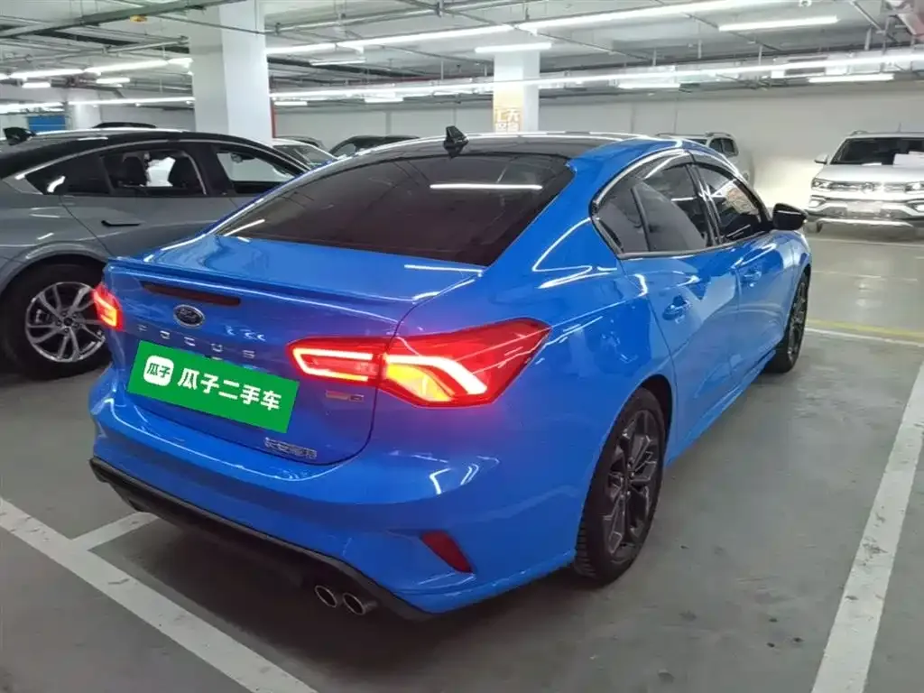 Ford Focus 2023 из CN, фото 10