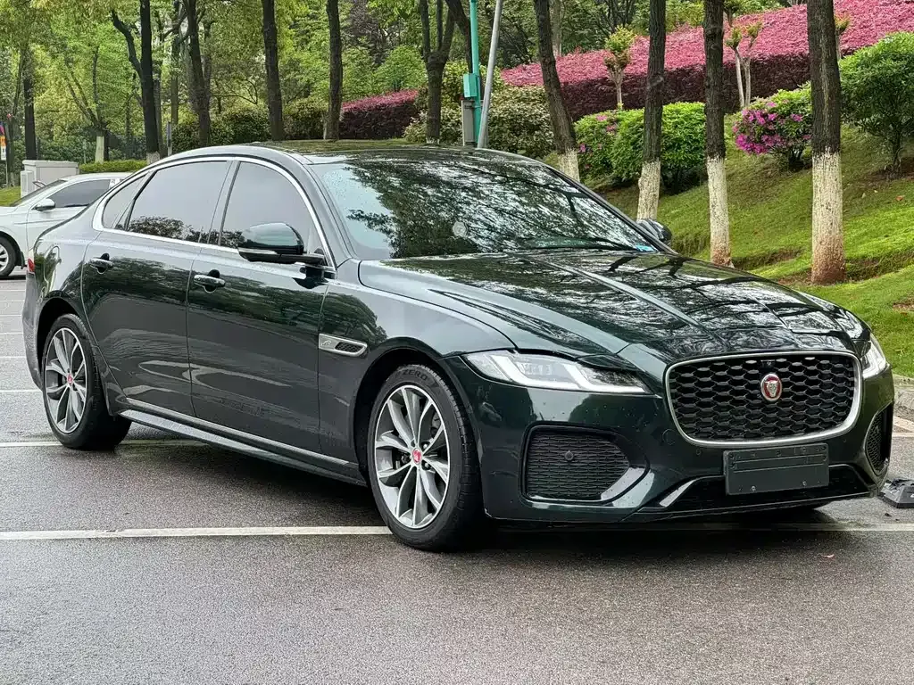 Jaguar XFL — фото 3