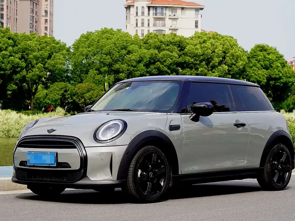 MINI Cooper (3-door) — фото 1