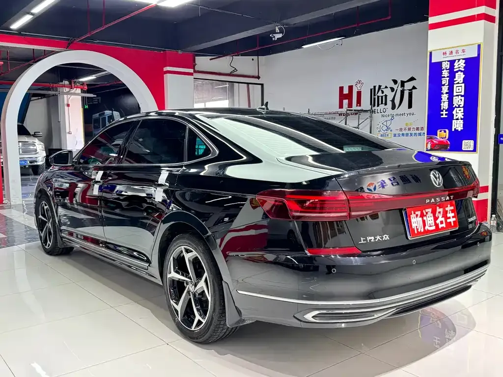 Volkswagen Passat — фото 6