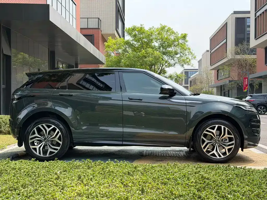 Land Rover Evoque — фото 6