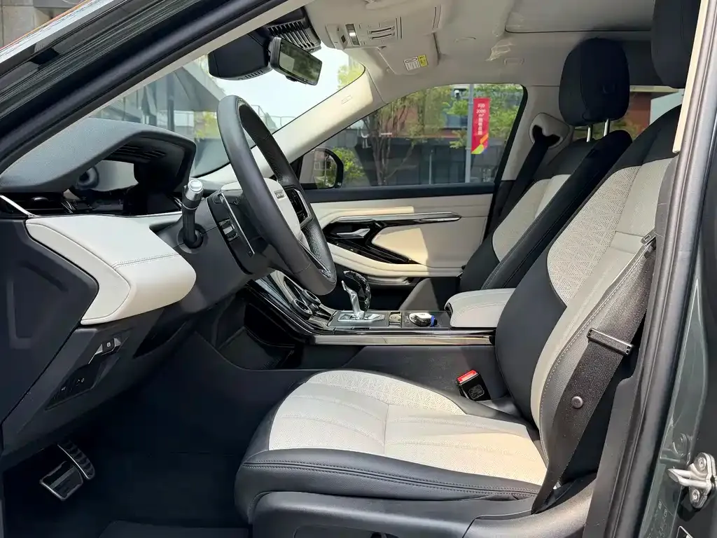 Land Rover Evoque — фото 2