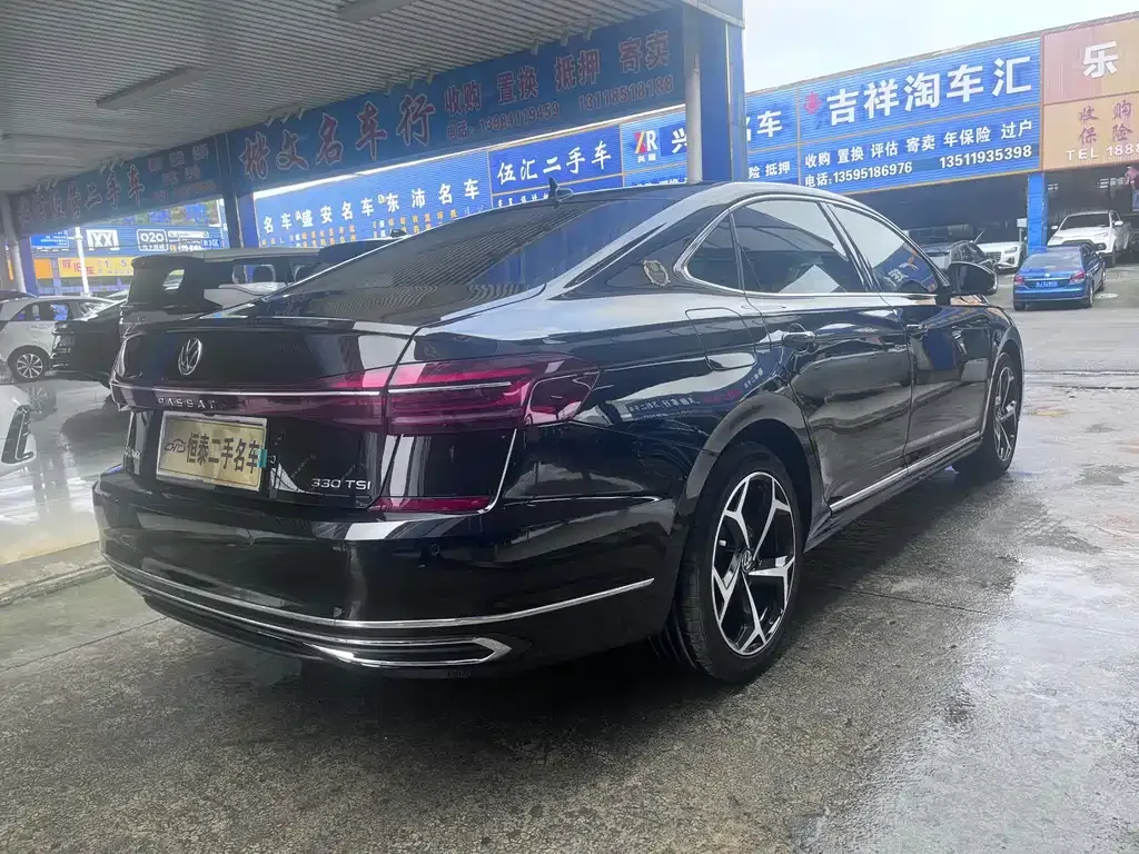 Volkswagen Passat — фото 9