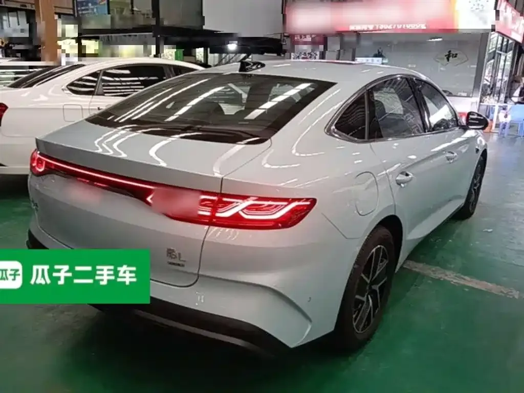 BYD Qin L — фото 9