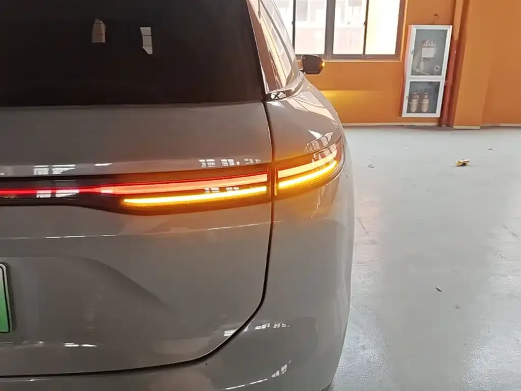 NIO ES8 — фото 4