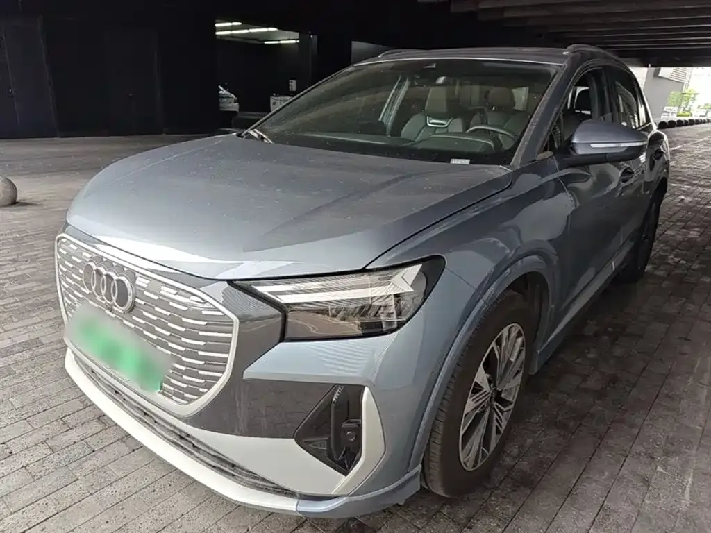 Audi Q4 e-tron — фото 4