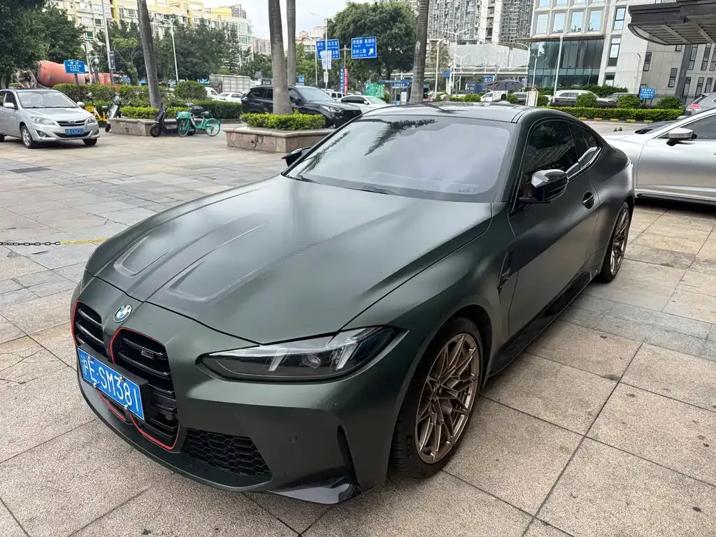 BMW M4 — фото 1