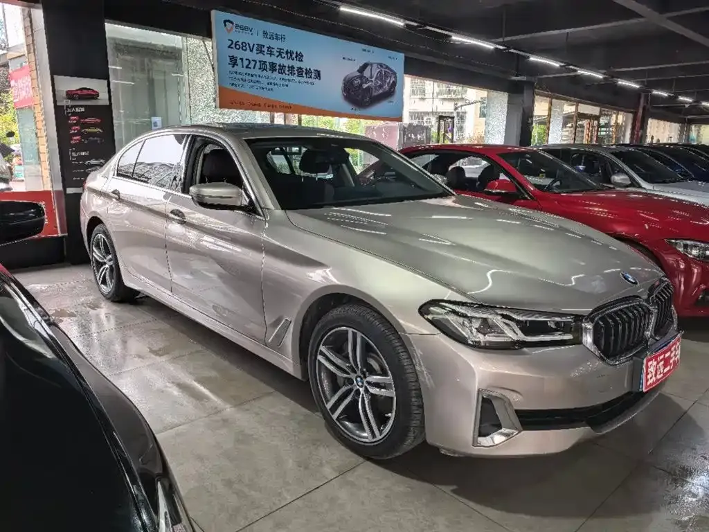 BMW 5 Series — фото 2