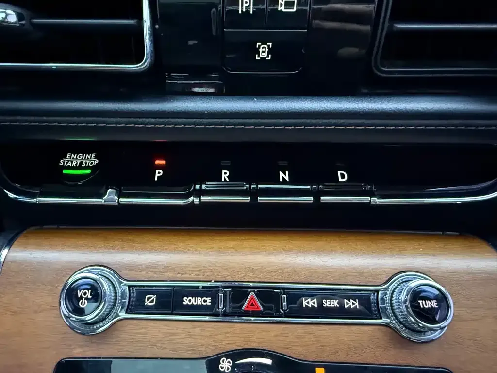 Lincoln Aviator — фото 9