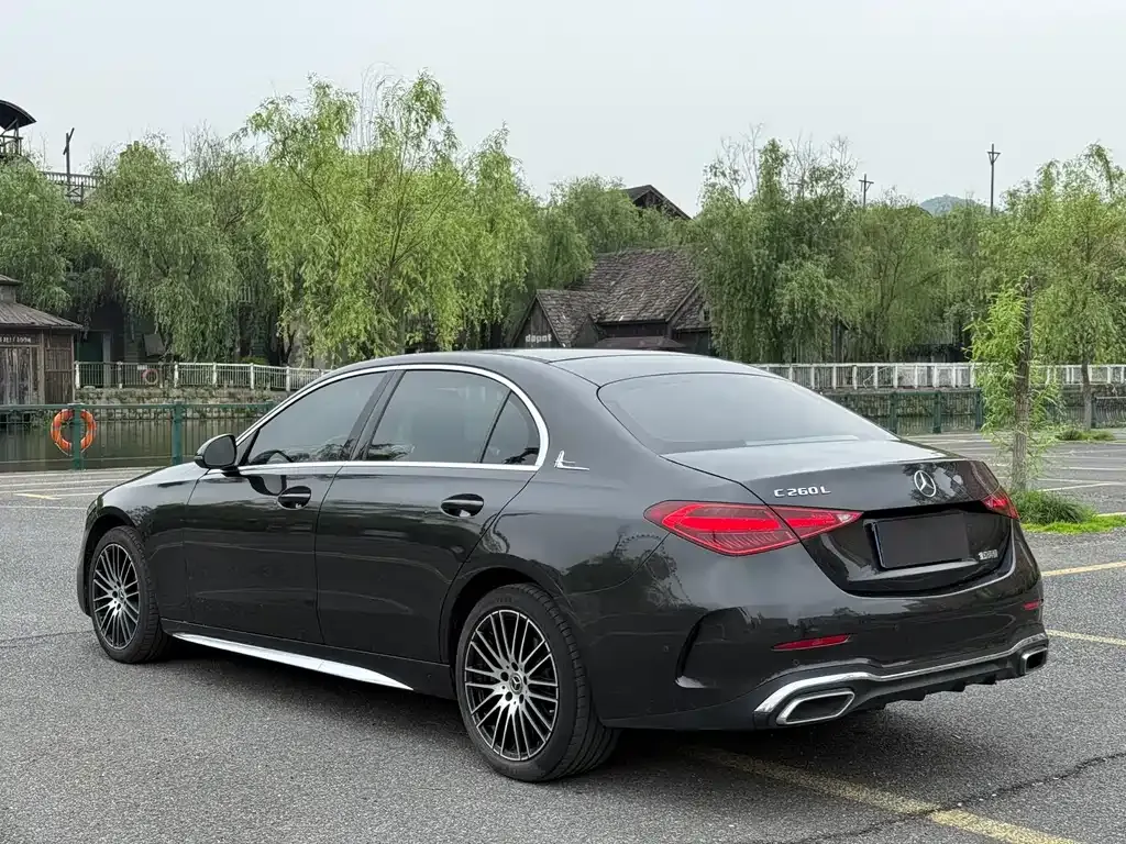 Mercedes-Benz C-Class — фото 10