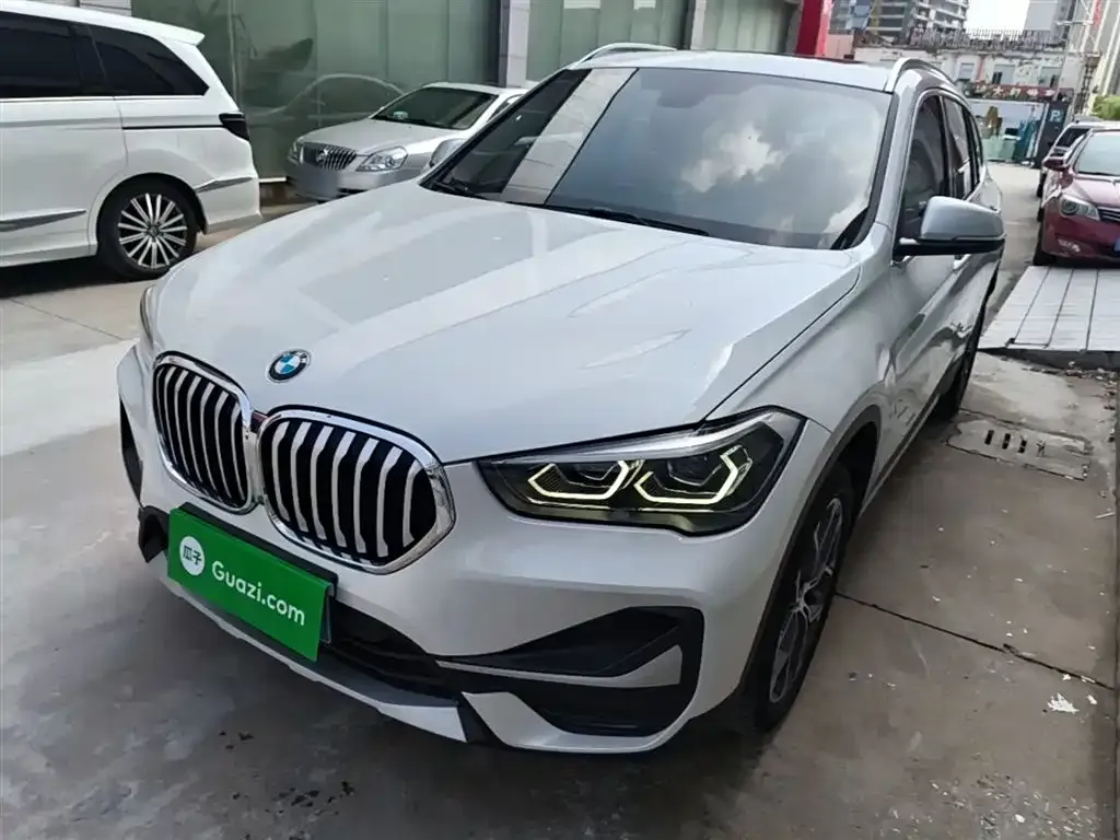 BMW X1 — фото 10