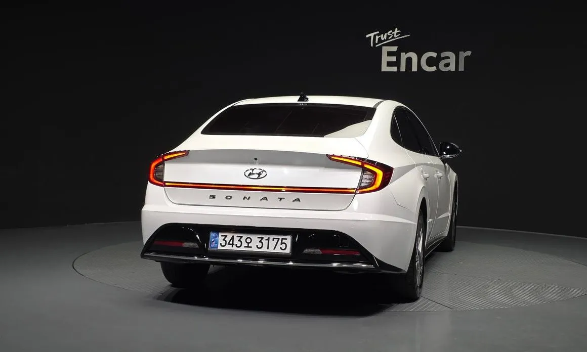 Hyundai Sonata 2022 из KR, фото 3