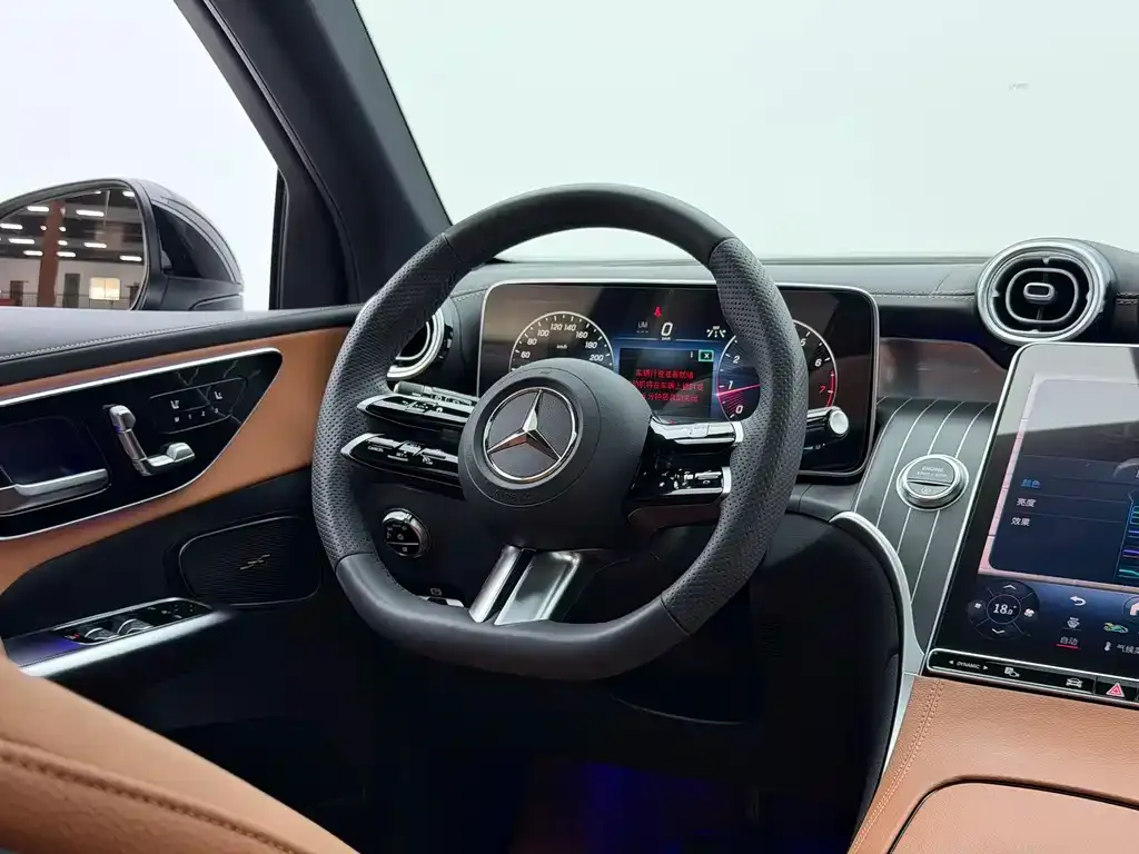 Mercedes-Benz GLC — фото 3