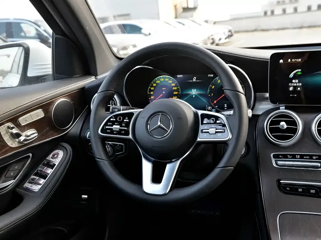Mercedes-Benz GLC — фото 2