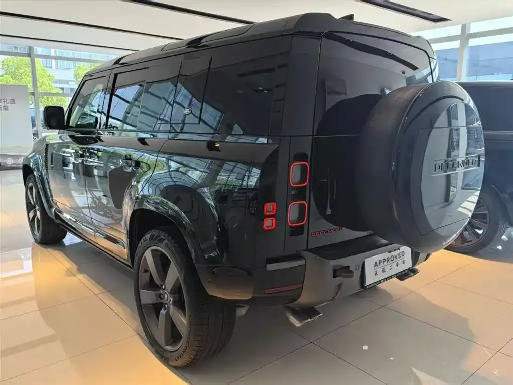 Land Rover Defender — фото 2