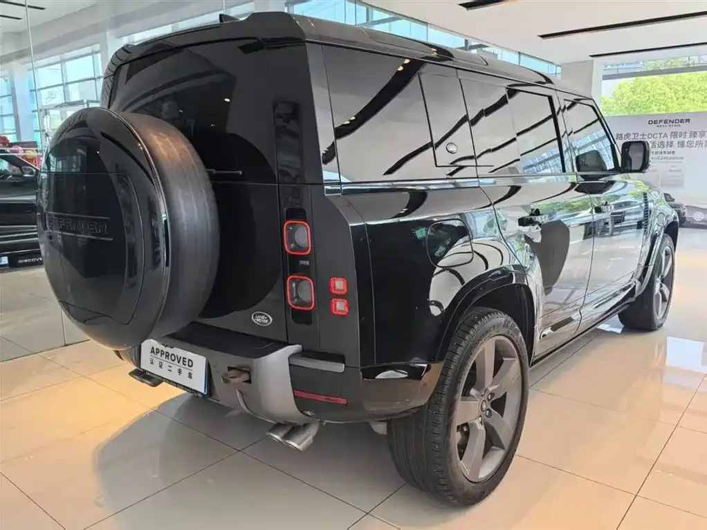 Land Rover Defender — фото 8
