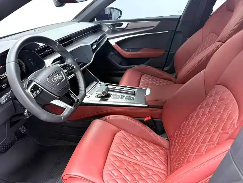 Audi A7L — фото 8