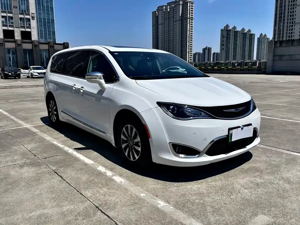 Chrysler Grand Voyager PHEV (Import) 2025 из CN, фото 7