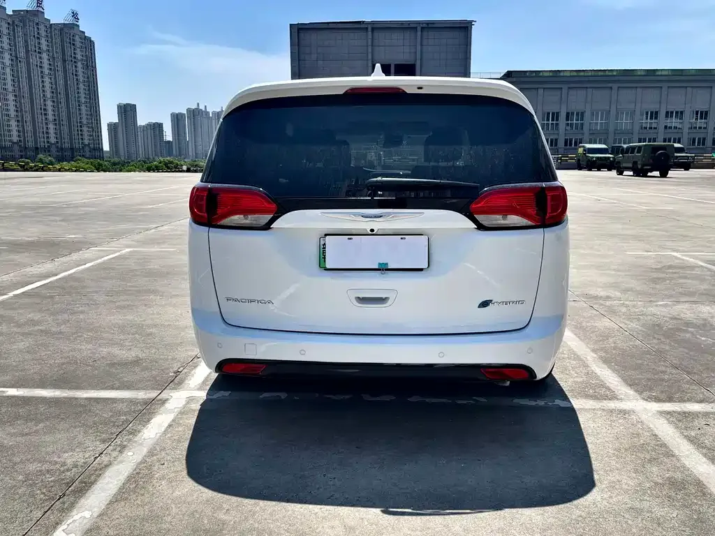 Chrysler Grand Voyager PHEV (Import) 2025 из CN, фото 9