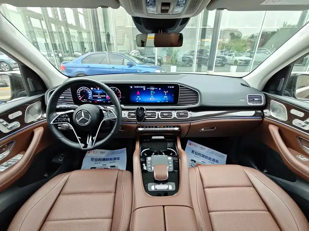 Mercedes-Benz GLE — фото 10