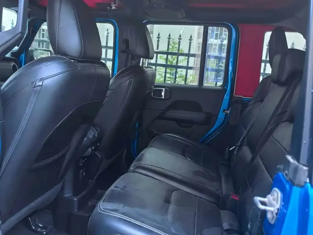 Jeep Wrangler PHEV 2022 из CN, фото 3