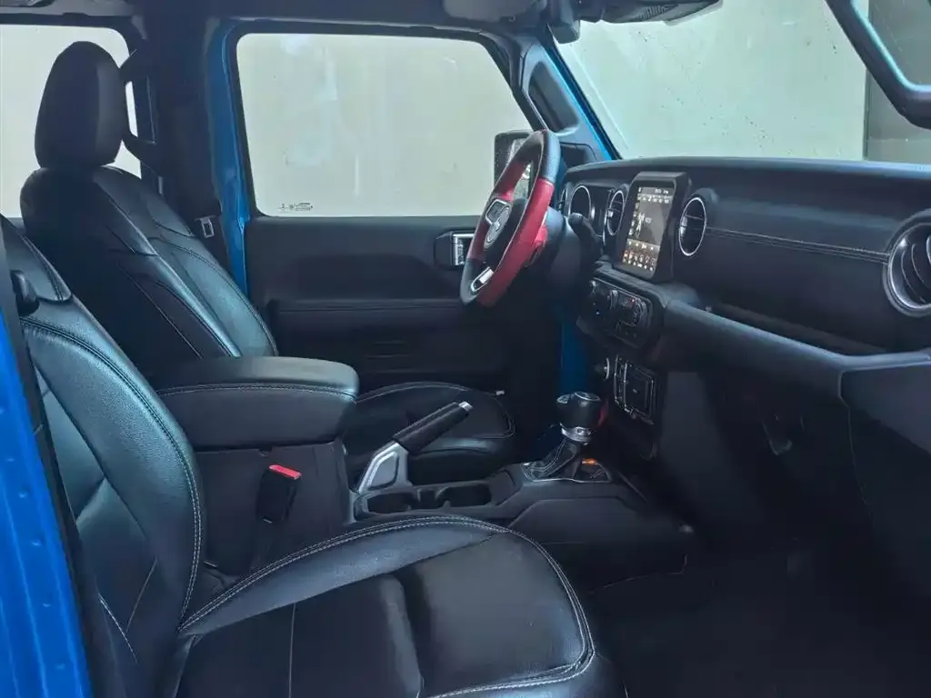 Jeep Wrangler PHEV 2022 из CN, фото 6