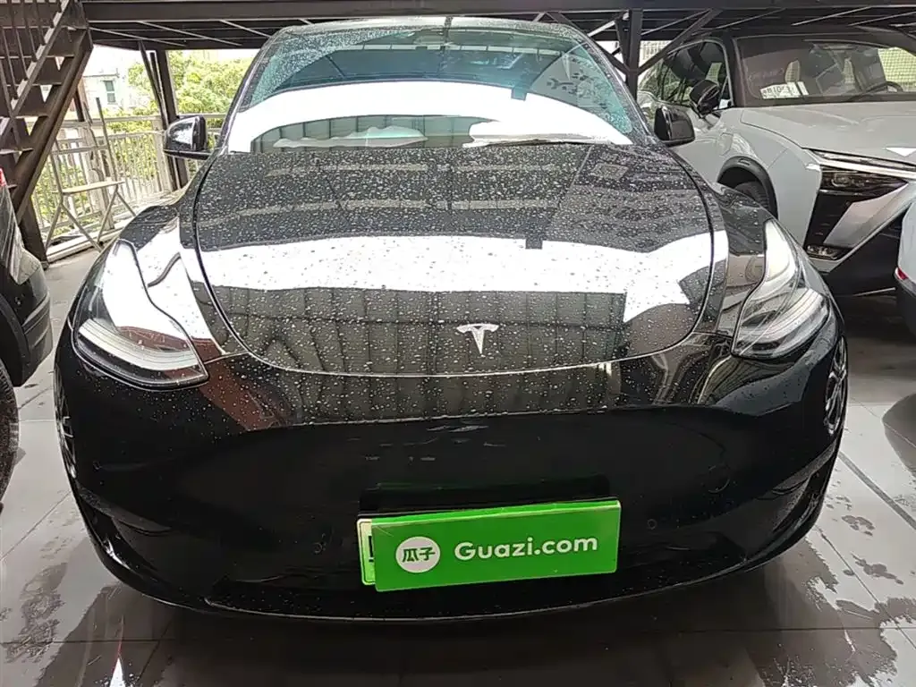Tesla Model Y — фото 9