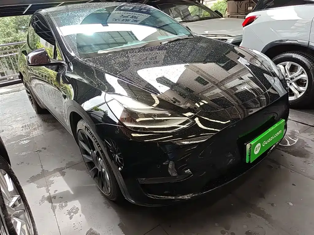 Tesla Model Y — фото 8