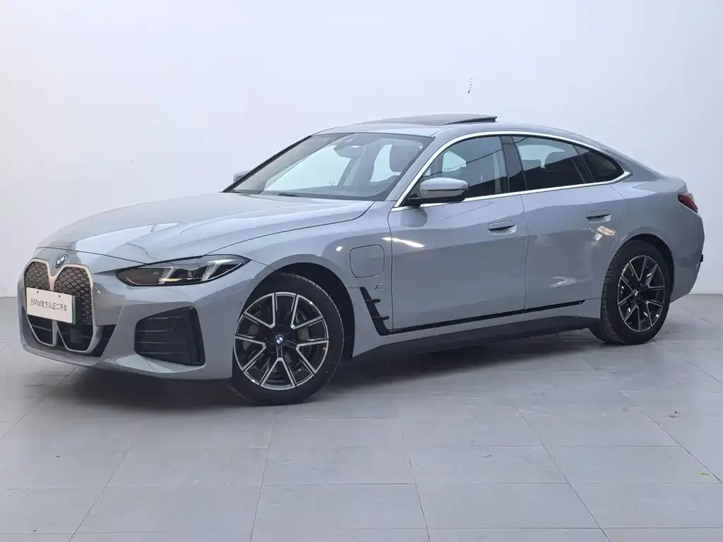 BMW i4